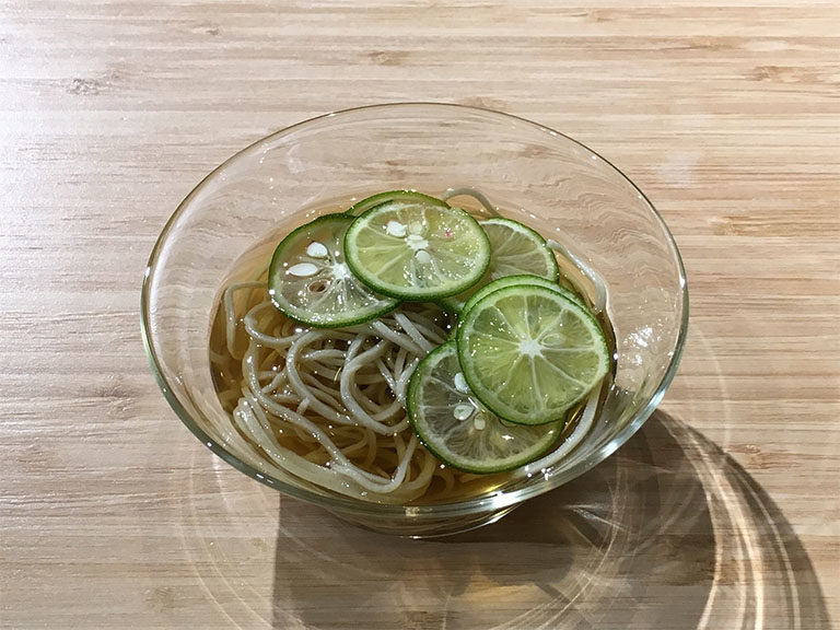 ガラスの器展と手打蕎麦