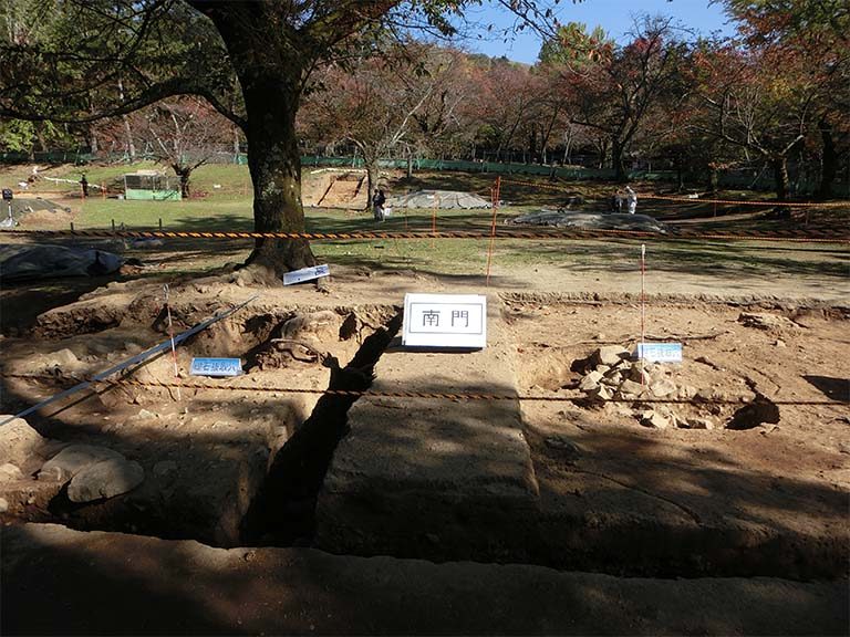 東大寺東塔院跡発掘